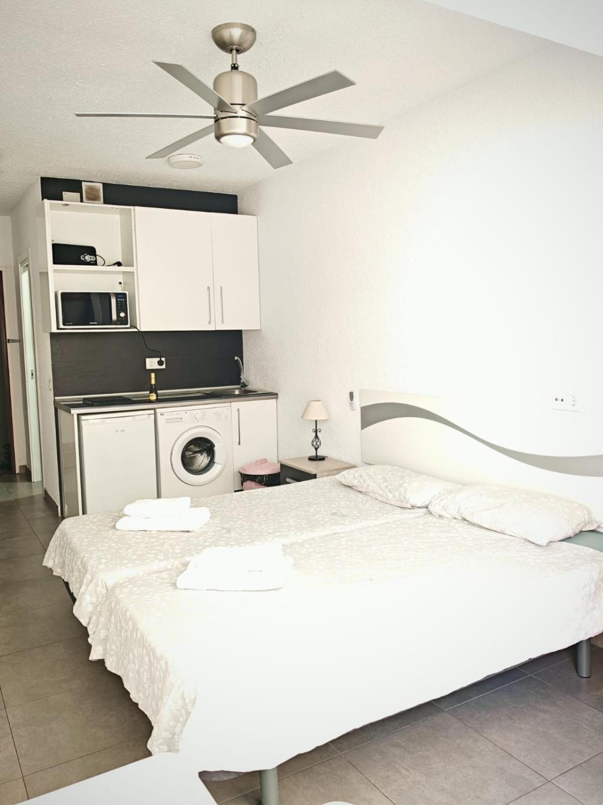 Apartamento Malaga Port Exterior photo