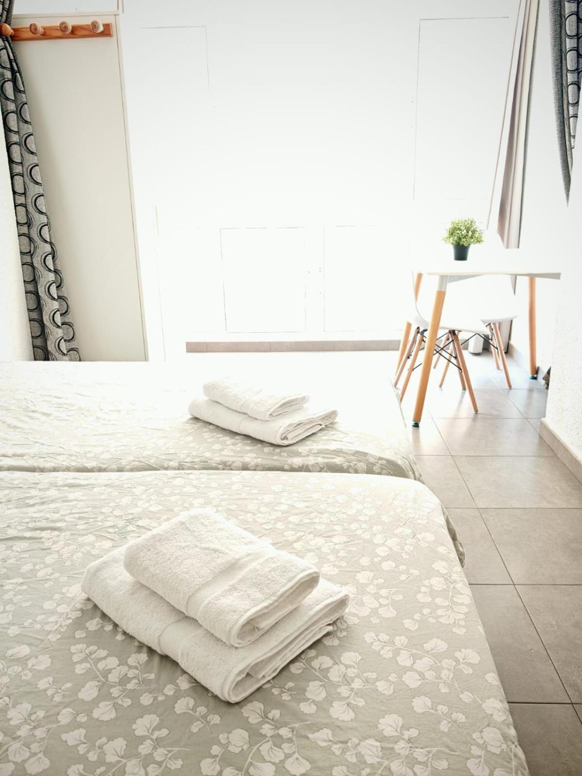 Apartamento Malaga Port Exterior photo