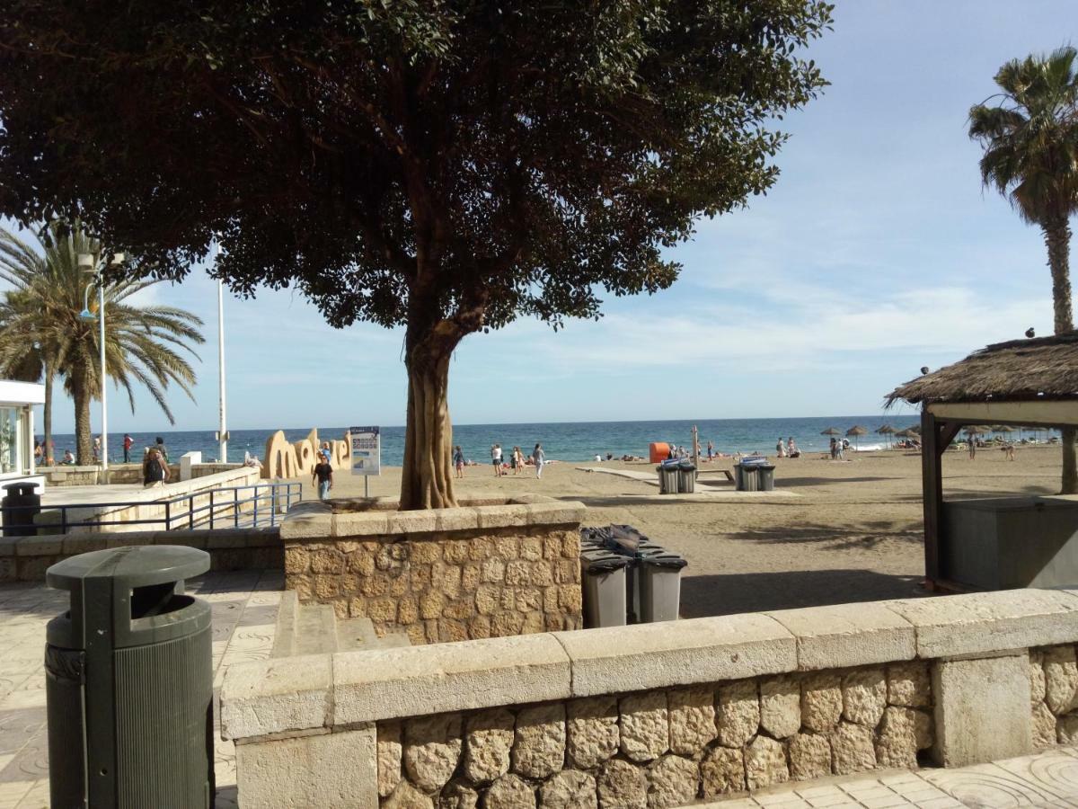 Apartamento Malaga Port Exterior photo