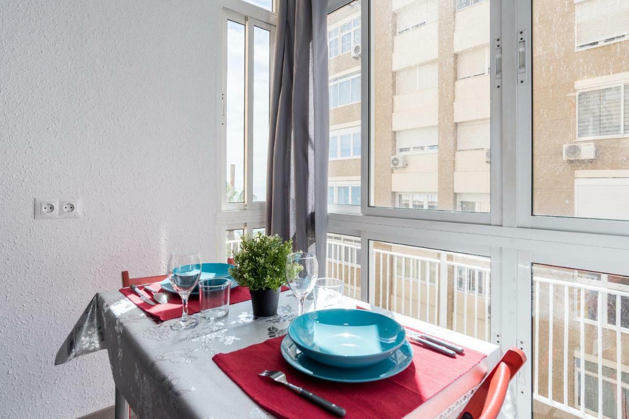 Apartamento Malaga Port Exterior photo
