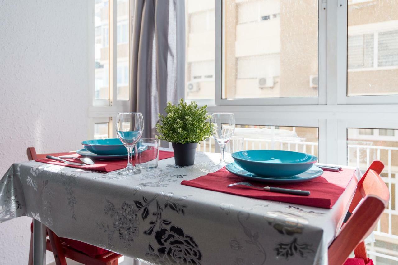 Apartamento Malaga Port Exterior photo